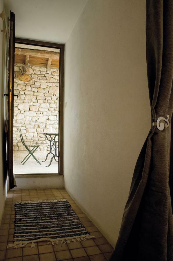 Maison De Dame Tartine Issirac Exterior photo